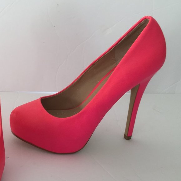 BRIGHT PINK MATERIAL GIRL PUMPS - Picture 3 of 3